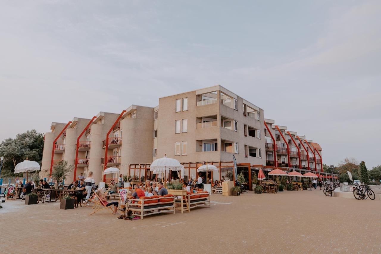 Stijlvol Appartement Op Strand Makkum Esterno foto